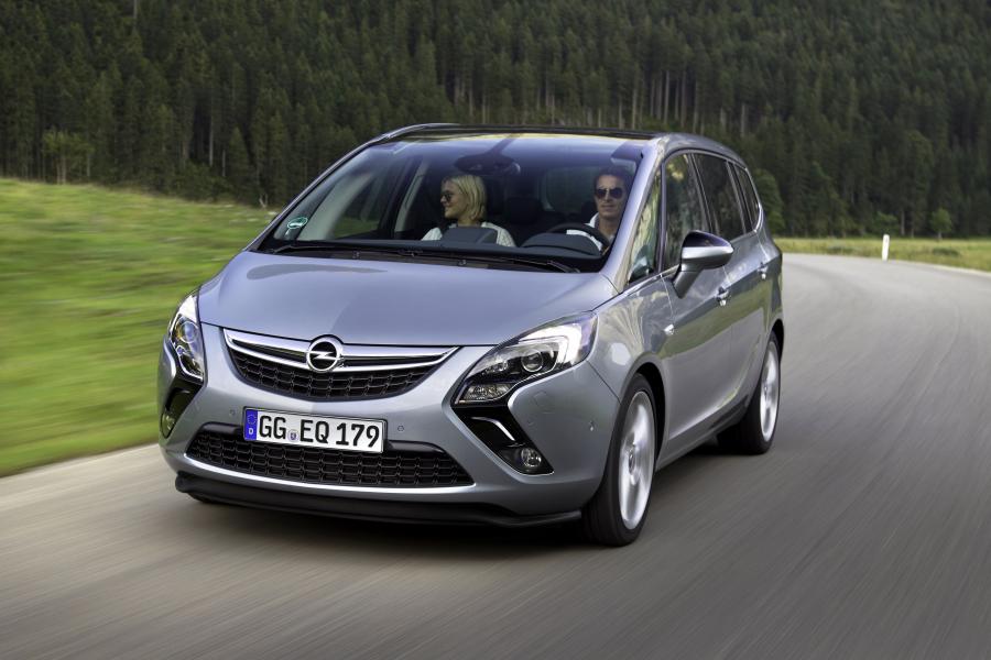  Opel Zafira Tourer 1.6 CDTi Ecotec 2013 года  (фото 26 из 46)